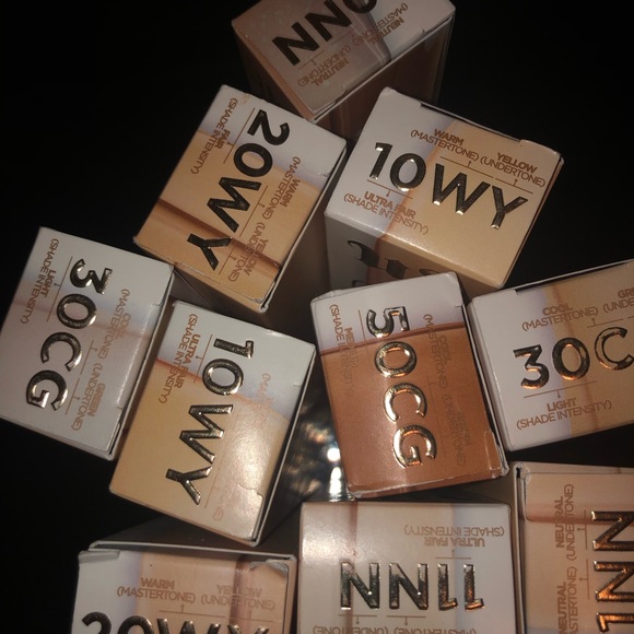 Urban Decay Stay Naked 24 hour foundation at a discounted price! Great deal!! - Picture 4 of 5